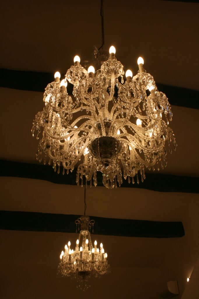 Crystal chandelier in dining room of Villa Montelandi Tuscany luxury villa