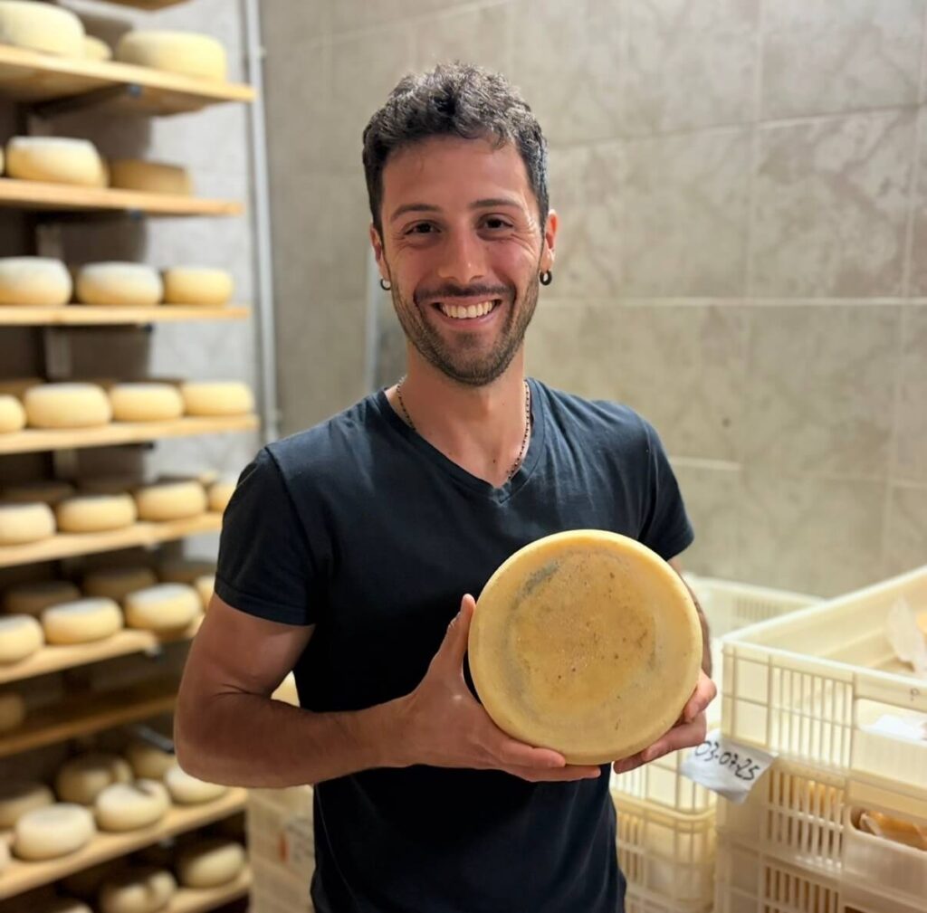 pecorino cheese farm visit tasting