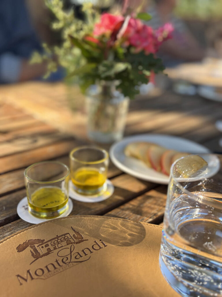 olive oil tasting val d'Orcia Tuscany